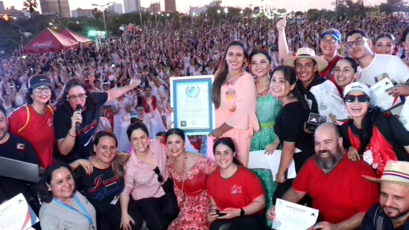Danza de la Botella: Paraguay rompe récord mundial